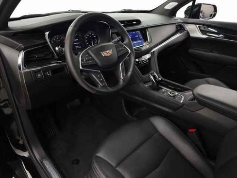 Certified 2022 Cadillac XT5 Premium Luxury image 17
