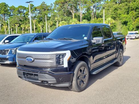 Used 2023 Ford F150 Lightning XLT w/ Equipment Group 312A High AWD/4WD image 3