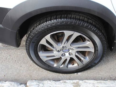 Used 2015 Volvo XC70 3.2 Premier Plus image 11