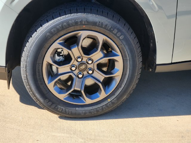 Used 2023 Ford Maverick XLT w/ XLT Luxury Package FWD image 12