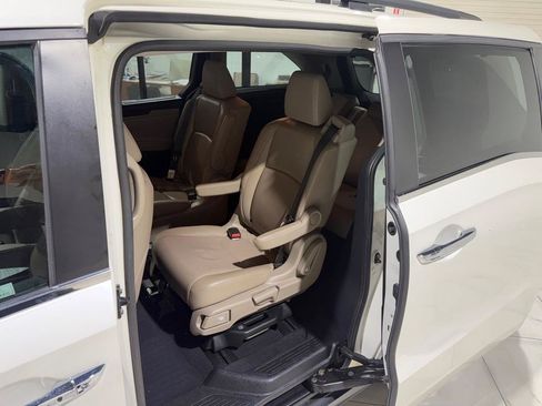 Used 2018 Honda Odyssey EX-L image 14