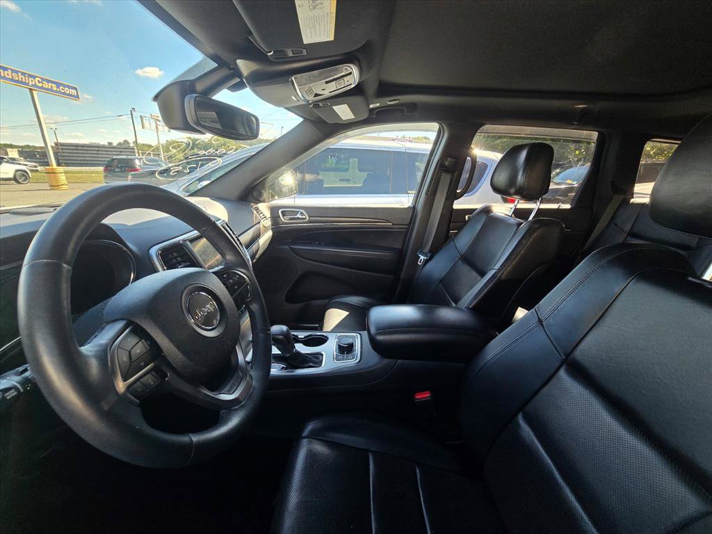 Used 2018 Jeep Grand Cherokee Limited w/ Luxury Group II AWD/4WD image 4
