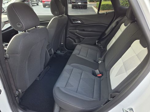 New 2026 Chevrolet Trax RS w/ Sunroof Package FWD image 6