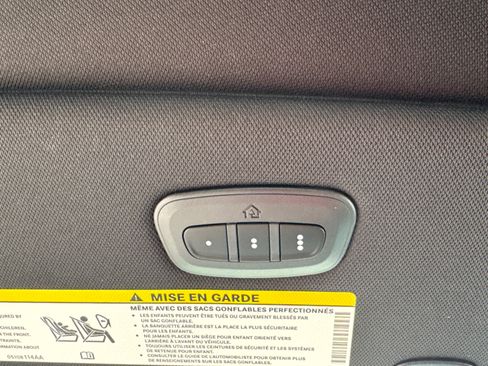 New 2026 Chrysler Pacifica Select image 11