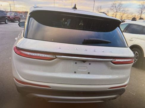 Used 2023 Lincoln Corsair Reserve image 9