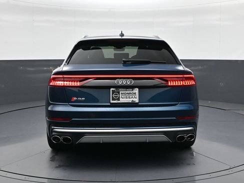Used 2022 Audi SQ8 Prestige AWD/4WD image 6