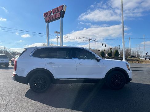 Used 2022 Kia Telluride LX image 8