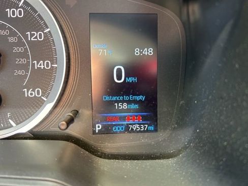 Used 2022 Toyota Corolla LE image 11