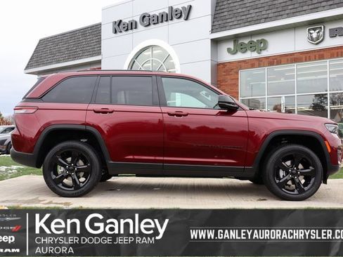 New 2025 Jeep Grand Cherokee Altitude image 1