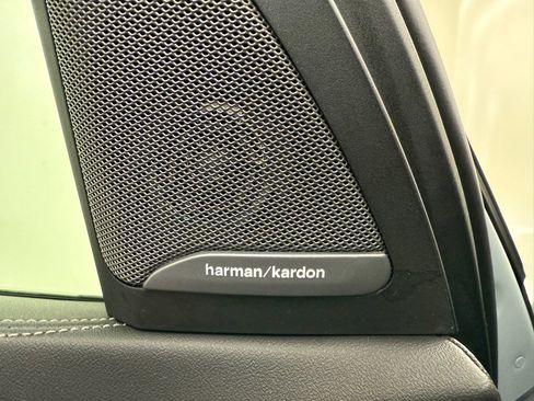 Used 2024 BMW X5 xDrive40i w/ M Sport Package image 26