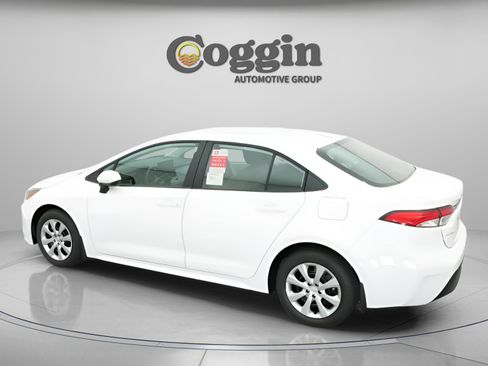 New 2026 Toyota Corolla LE FWD image 8
