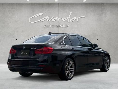 Used 2017 BMW 330e RWD image 16