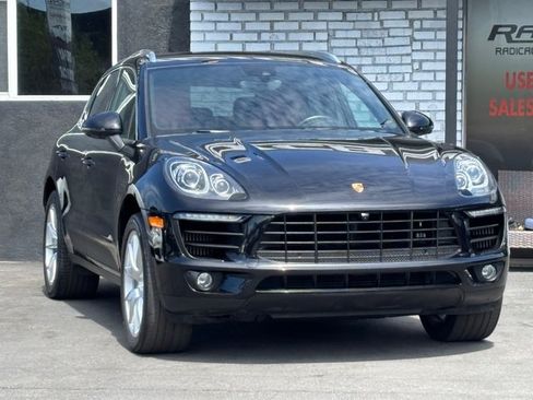 Used 2017 Porsche Macan S AWD/4WD image 3