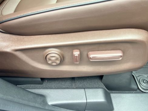 Certified 2025 Honda Odyssey Touring image 32