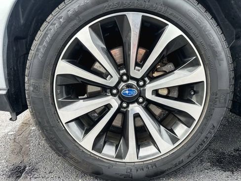 Used 2017 Subaru Forester 2.0XT Touring AWD/4WD image 11