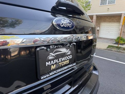 Used 2015 Ford Explorer Limited w/ Equipment Group 302A image 7