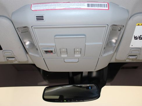 Used 2020 Toyota Tundra SR5 AWD/4WD image 15