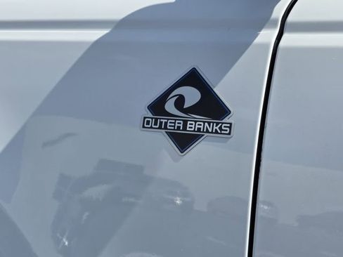 Used 2025 Ford Bronco Outer Banks image 30