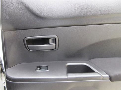 Used 2013 Mitsubishi Outlander Sport ES image 20