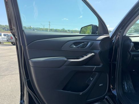 Used 2020 Chevrolet Traverse Premier w/ Redline Edition AWD/4WD image 17