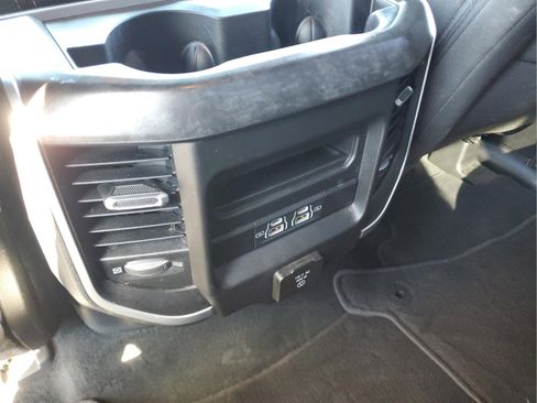 Used 2021 RAM 1500 Big Horn image 12