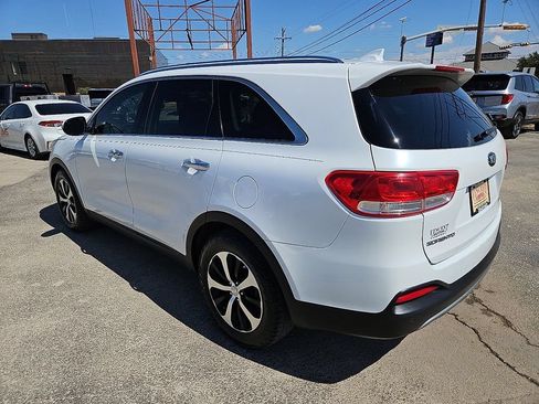 Used 2016 Kia Sorento EX w/ EX Touring Package FWD image 4