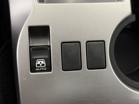 Used 2016 Toyota 4Runner Limited image 21