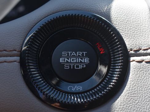 Used 2024 Jeep Compass Limited AWD/4WD image 30