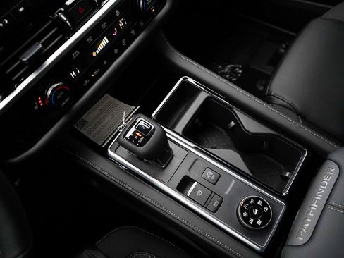 New 2025 Nissan Pathfinder SL image 27