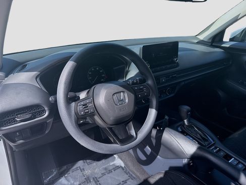 Certified 2025 Honda HR-V LX image 9