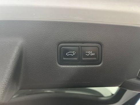 Certified 2022 Kia Carnival SX image 27