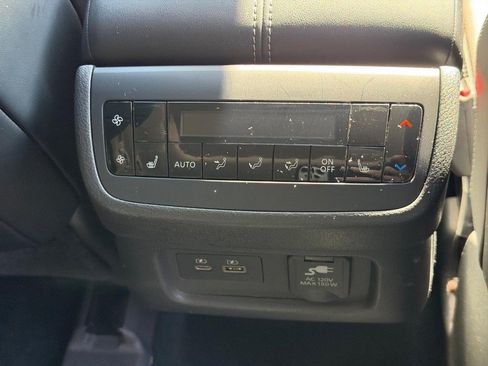 Used 2022 Nissan Pathfinder Platinum w/ Cargo Package FWD image 15