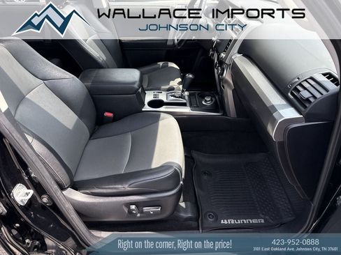 Used 2020 Toyota 4Runner SR5 Premium w/ Moonroof Package AWD/4WD image 42
