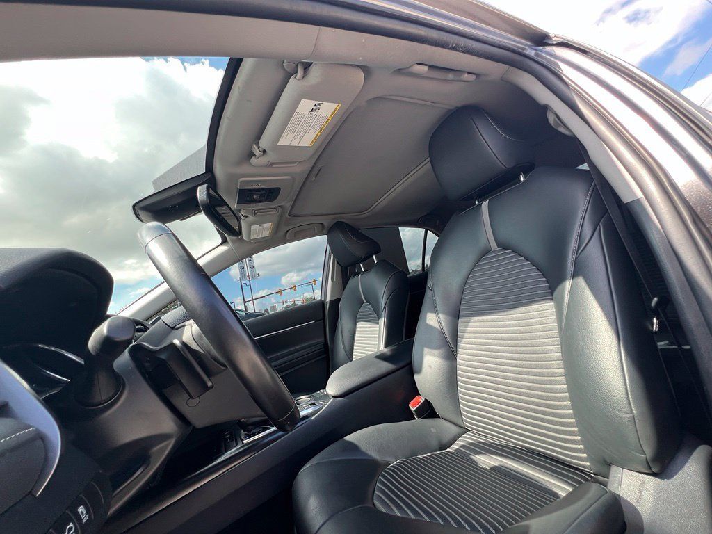 Used 2019 Toyota Camry SE w/ Audio Package FWD image 12