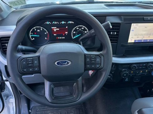 New 2025 Ford F550 4x4 Regular Cab Super Duty image 10