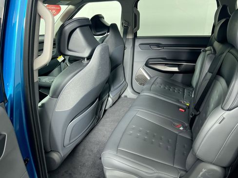 New 2026 Kia EV9 Wind image 29