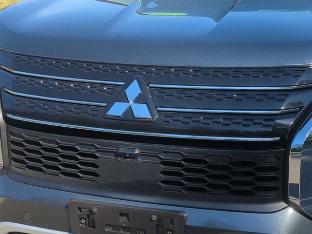 Used 2024 Mitsubishi Outlander SE Black Edition AWD/4WD image 24