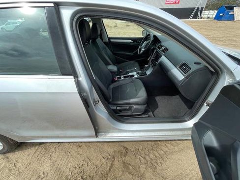 Used 2013 Volkswagen Passat 2.5 SE image 29