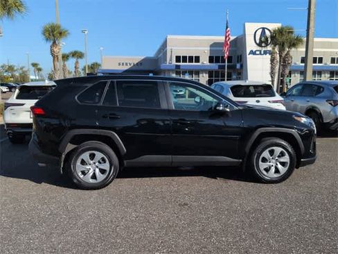 Used 2023 Toyota RAV4 LE image 9