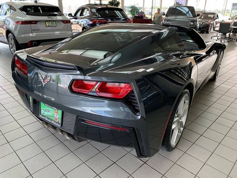 Used 2018 Chevrolet Corvette Stingray Coupe w/ 1LT RWD image 7