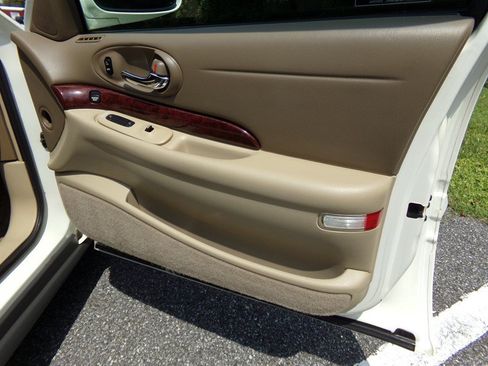 Used 2004 Buick Le Sabre Limited FWD image 49