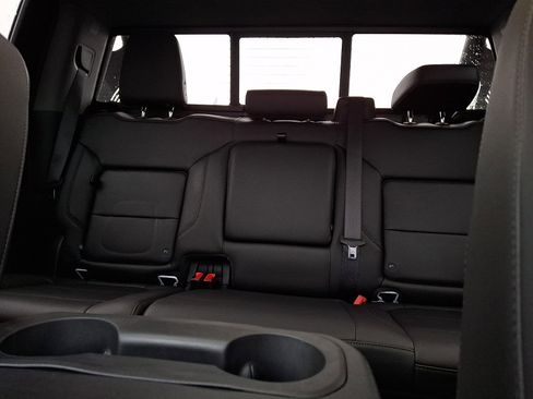 Used 2020 Chevrolet Silverado 1500 LT Trail Boss image 19