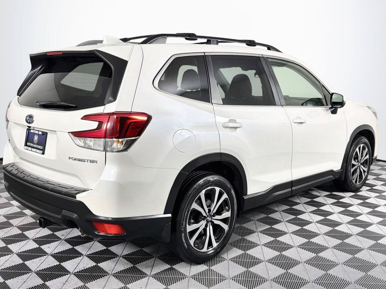 Used 2019 Subaru Forester Limited AWD/4WD image 26