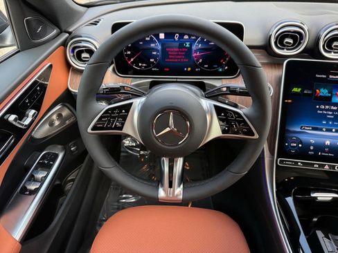 Used 2026 Mercedes-Benz C 300 4MATIC Sedan image 14