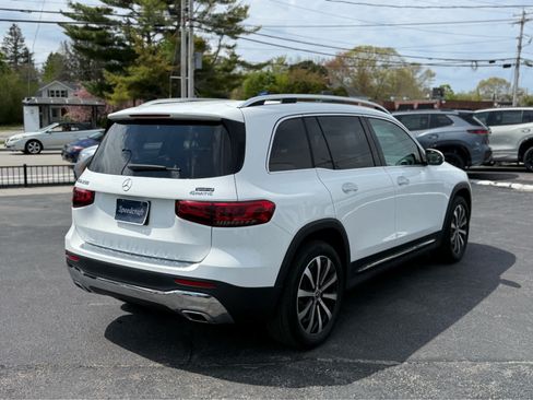 Used 2023 Mercedes-Benz GLB 250 4MATIC image 7