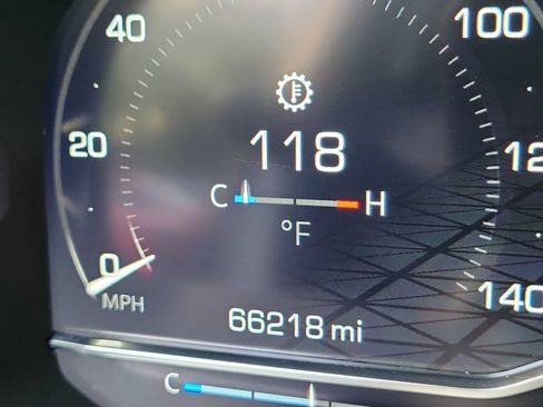 Used 2024 GMC Yukon XL Denali RWD image 36