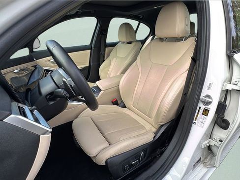 Certified 2025 BMW 330i 330i w/ M Sport Package image 5