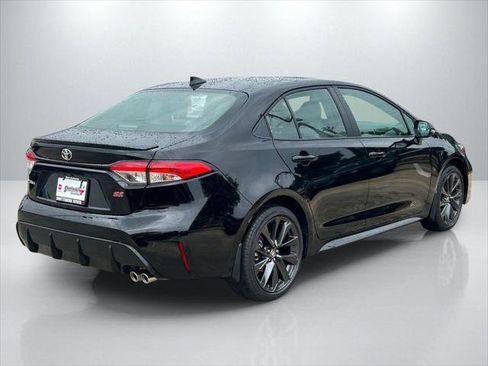 Certified 2026 Toyota Corolla SE FWD image 5