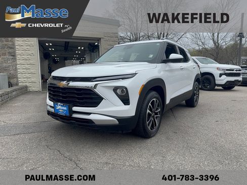Used 2024 Chevrolet TrailBlazer LT FWD image 1