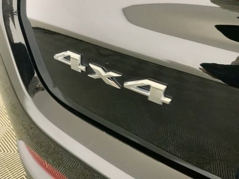 Used 2026 Jeep Compass Latitude image 16